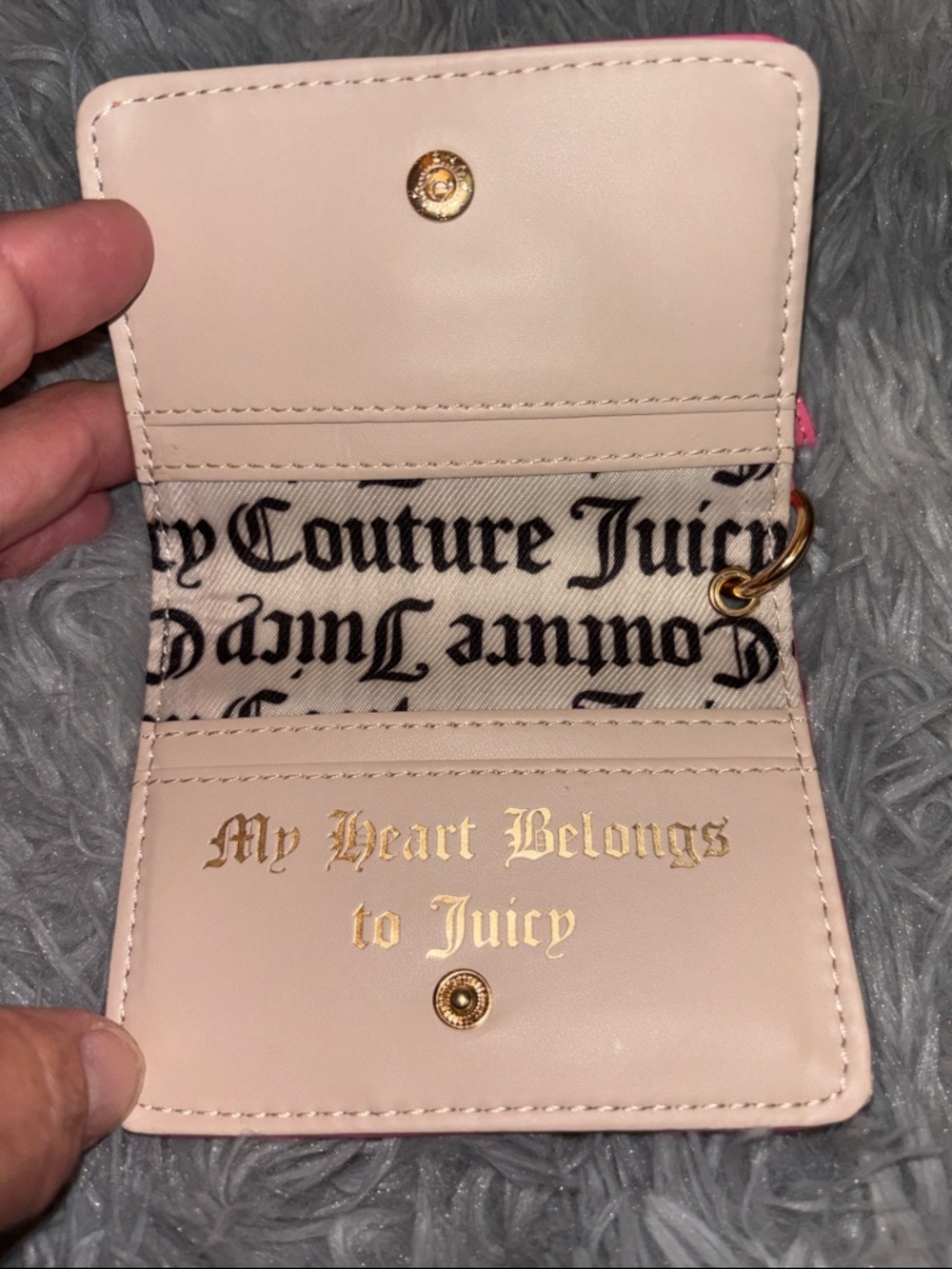 Juicy Couture Hot Pink Cardholder Keychain with Gold Chain & Bow - Picture 4 of 4